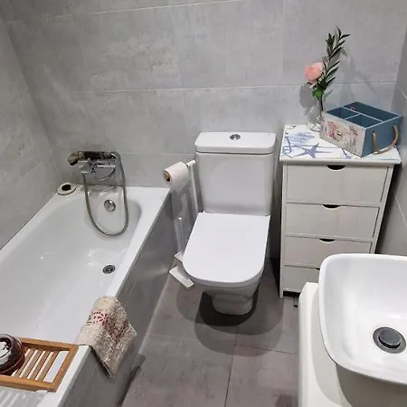 Tu Refugio Calmar - Pisazo Centrico 2 Hab Y 2 Banos * Gijón