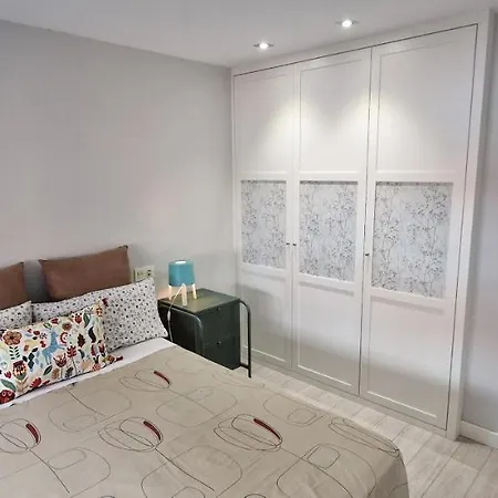 Tu Refugio Calmar - Pisazo Centrico 2 Hab Y 2 Banos Gijón